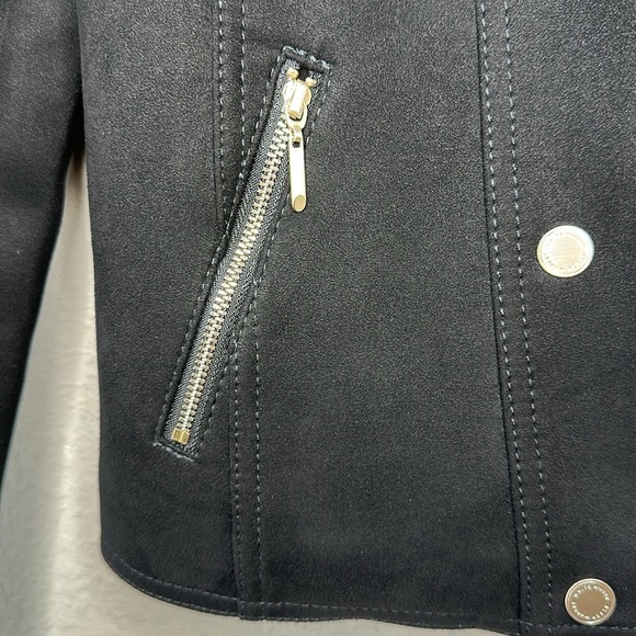 WHBM Faux Suede Vegan Moto Jacket Black with Gold Tone Zippers and Snaps Size 2 - Picture 9 of 16